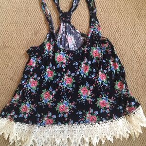 Forever 21 Floral and Lace Tank Top - Sz S